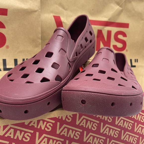 Vans Men’s Slip-On Trk Tawny Port
VN0A5HF8TWP
Sneakers - Picture 6 of 16